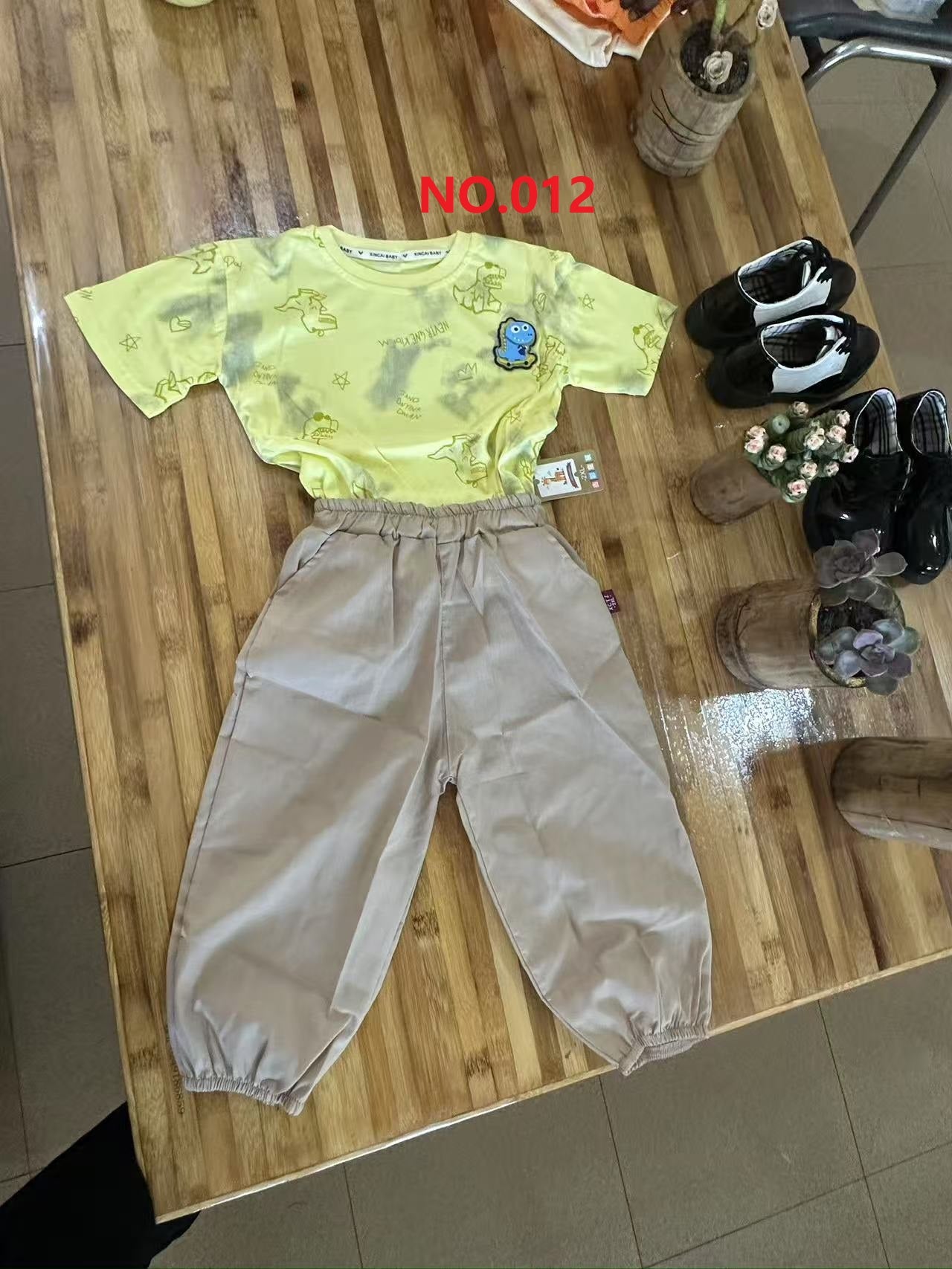 Hot selling high quality children's T-shirt short-sleeved suit small suit