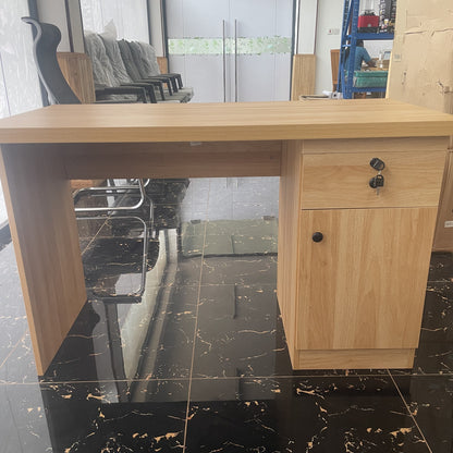 Hot Selling High Quality Office Desks In Stock